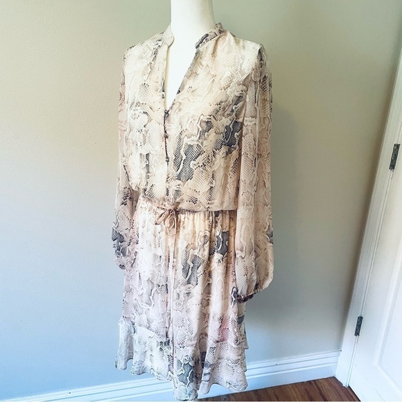 WHITE HOUSE BLACK MARKET Blouson Dress – Pink Python Print – Size 10 - Picture 2 of 10